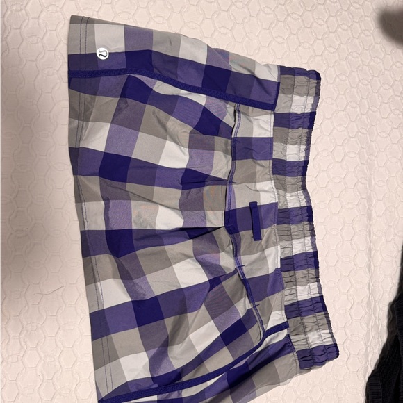 Lululemon size 6 skort- golf/ tennis or running - Picture 2 of 5